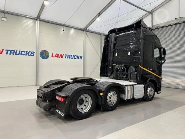 VOLVO FH16 For Sale